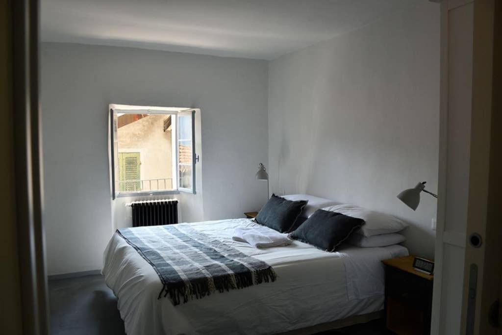Rocks Apartment Colonno Exterior foto